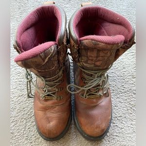 Cabellas Camo & Leather Work/Hunt Boots. Size 6M. Thinsulate/Gore-Rex/Oil Resist